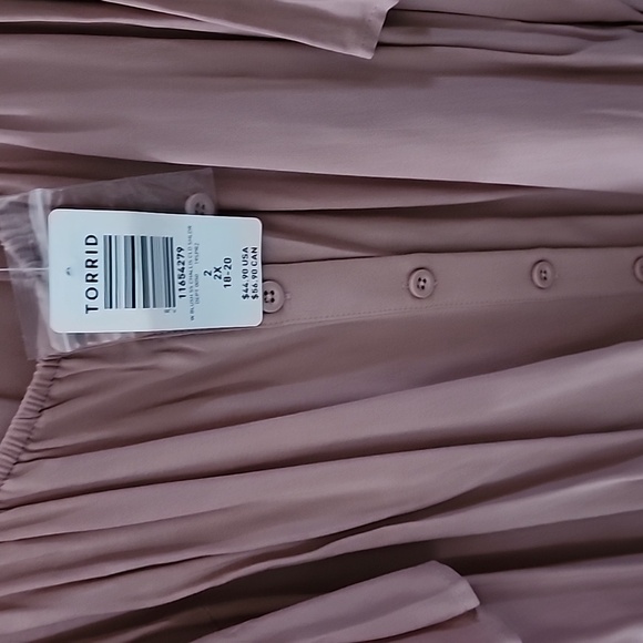 Top - Picture 2 of 3